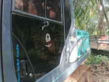 https://riyasewana.com/uploads/kobelco-sk-210-30210536325.jpg