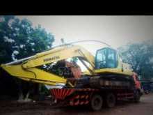 Komatsu 200pc 2007 Heavy-Duty