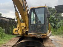 Komatsu Excavator 200 2008 Heavy-Duty