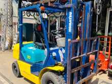 Komatsu Fork Lift 2008 Heavy-Duty