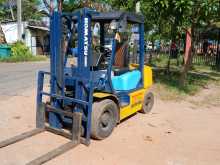 Komatsu Forklift FD20 2003 Heavy-Duty