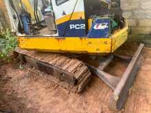 Komatsu 6 2005 Heavy-Duty