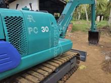 https://riyasewana.com/uploads/komatsu-pc-30-7-23142537440229.jpg