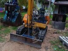 https://riyasewana.com/uploads/komatsu-pc20-6-14185536443255.jpg