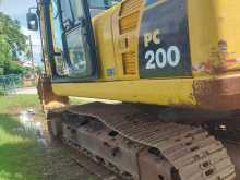 https://riyasewana.com/uploads/komatsu-pc200-bako-2013-2315384312572.jpg