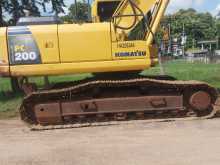 https://riyasewana.com/uploads/komatsu-pc200-bako-2013-2315384312704.jpg