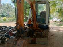 Komatsu PC30-5 Excavator 2000 Heavy-Duty
