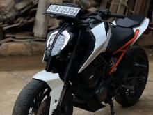 KTM Duke 125 2019 Motorbike