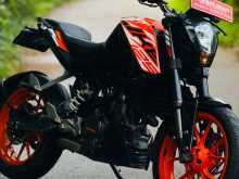 https://riyasewana.com/uploads/ktm-duke-125-19045213601.jpg