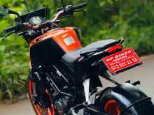 https://riyasewana.com/uploads/ktm-duke-125-19045213843.jpg