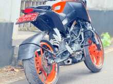 https://riyasewana.com/uploads/ktm-duke-125-1911010213272.jpg