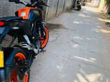https://riyasewana.com/uploads/ktm-duke-125-242139004093.jpg