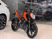 KTM Duke 160 TFT 2025 Motorbike