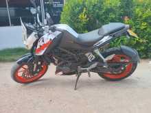 https://riyasewana.com/uploads/ktm-duke-1717332413192.jpg