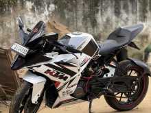 https://riyasewana.com/uploads/ktm-rc125-127363022932.jpg