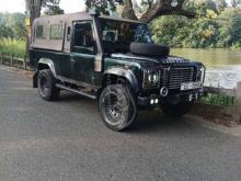 https://riyasewana.com/uploads/land-rover-109-series-30100909440294.jpg