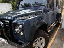 Land-Rover Defender 2004 SUV