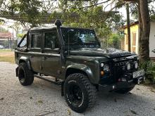 https://riyasewana.com/uploads/land-rover-defender-110-1011375018002.jpg
