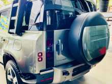 https://riyasewana.com/uploads/land-rover-defender-110-14240722762.jpg