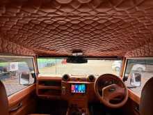 https://riyasewana.com/uploads/land-rover-defender-110-1978-2018412512693.jpg