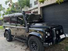 Land-Rover Defender 110 1987 SUV