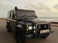 Land-Rover Defender 110 1987 SUV