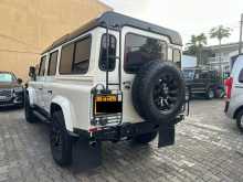 https://riyasewana.com/uploads/land-rover-defender-110-2010-2318091112433.jpg