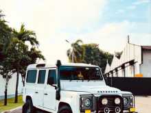 Land-Rover Defender 110 2011 SUV