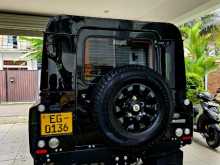 https://riyasewana.com/uploads/land-rover-defender-110-2014-522545012802.jpg