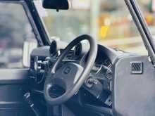 https://riyasewana.com/uploads/land-rover-defender-110-2219024722352.jpg