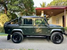 https://riyasewana.com/uploads/land-rover-defender-110-2417054417522.jpg