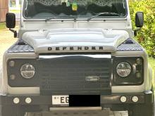 Land-Rover Defender 110 2010 SUV