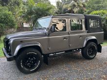 https://riyasewana.com/uploads/land-rover-defender-110-616315417716.jpg