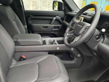 https://riyasewana.com/uploads/land-rover-defender-110-72052276624.jpg