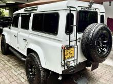 https://riyasewana.com/uploads/land-rover-defender-110-820495124653.jpg