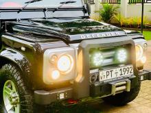 Land-Rover Defender 2011 SUV