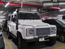 Land-Rover Defender 2011 SUV