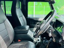 https://riyasewana.com/uploads/land-rover-defender-1317324917604.jpg