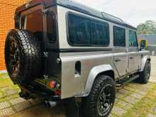 Land-Rover Defender 1996 SUV