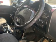 https://riyasewana.com/uploads/land-rover-defender-168465717415.jpg