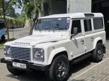 Land-Rover Defender 2011 SUV