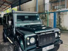 Land-Rover Defender 2009 SUV