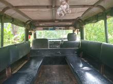 https://riyasewana.com/uploads/land-rover-defender-1916003117215.jpg