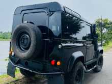 https://riyasewana.com/uploads/land-rover-defender-1968-1415250112383.jpg
