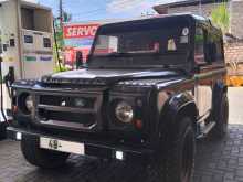 Land-Rover Defender 90 1975 SUV