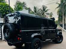 https://riyasewana.com/uploads/land-rover-defender-1979-138452112683.jpg