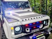 Land-Rover Defender 1980 SUV