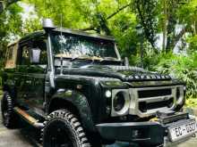 Land-Rover Defender 1980 SUV