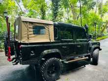 https://riyasewana.com/uploads/land-rover-defender-1980-412325712572.jpg