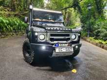 Land-Rover Defender 1980 SUV